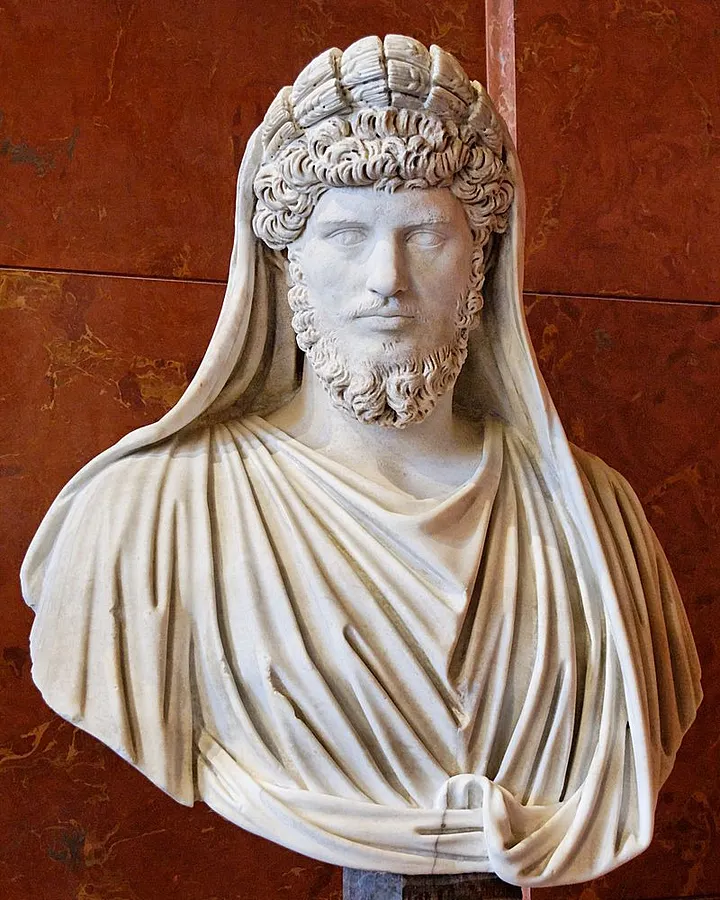 Император Луций Вер в венке из колосьев.