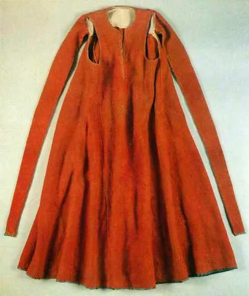 Ферязь, вид старинного платья.